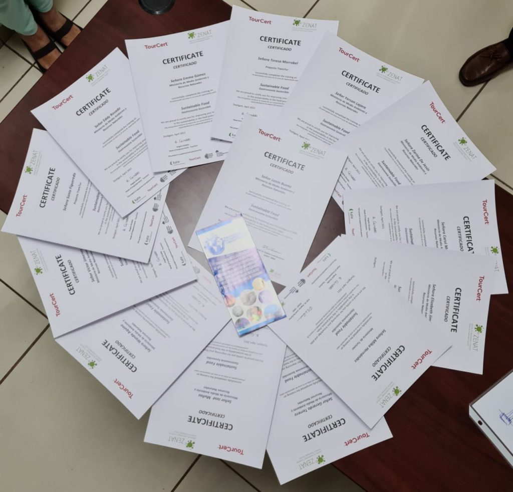 Zertifikate im Kreis angeordnet