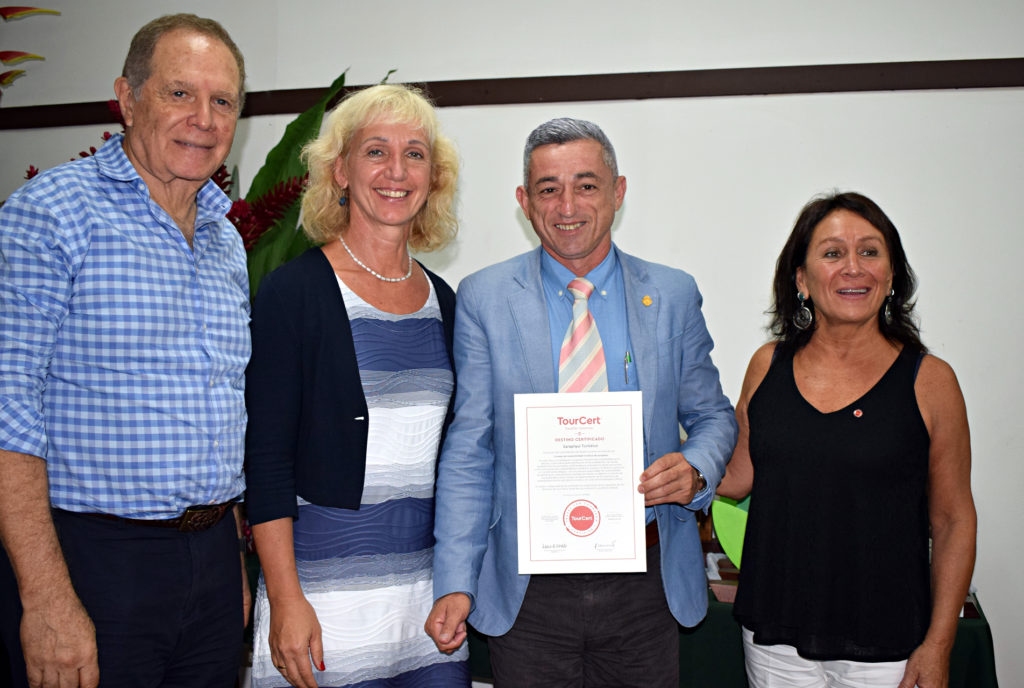 Zertifikatsübergabe in Sarapiquí © TourCert Zertifikatsübergabe in Sarapiquí © TourCert